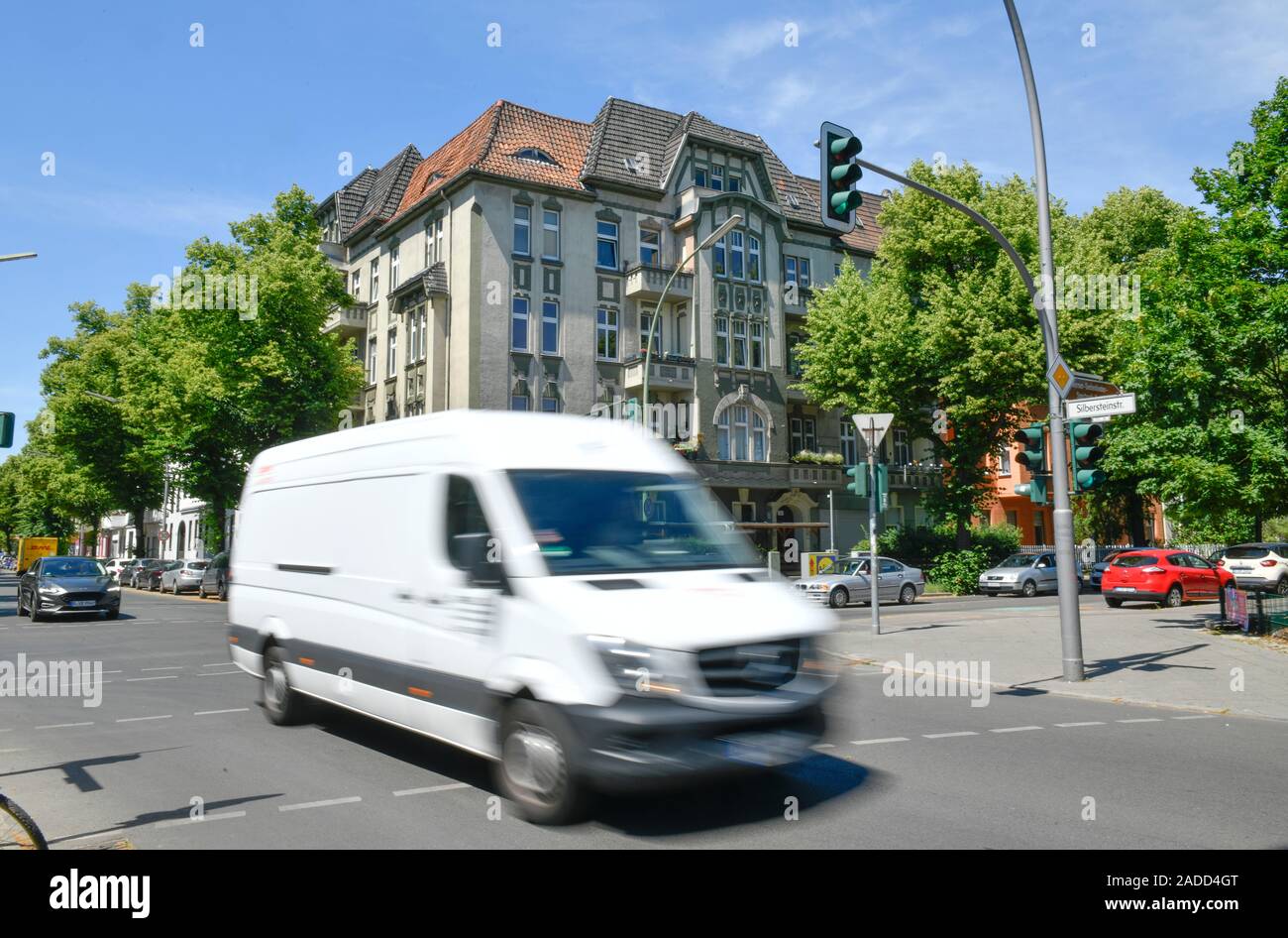 Straßenverkehr, Silbersteinstraße, Neukölln, Berlin, Deutschland Stock Photo