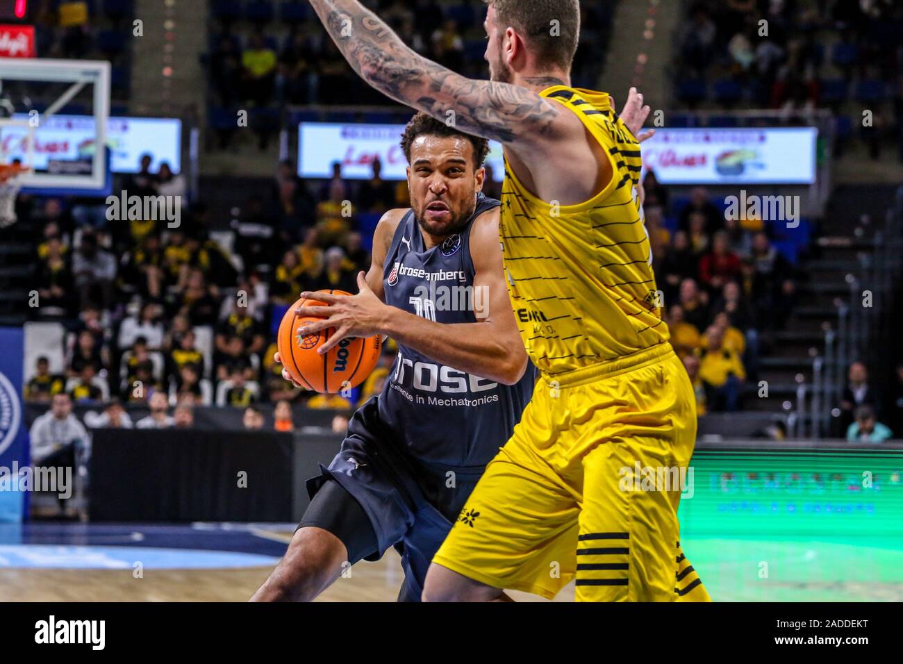 elias harris (brose bamberg) in azione, hampered in difesa from fran guerra  (iberostar tenerife) during Iberostar Tenerife vs Bamberg, Tenerife, Italy  Stock Photo - Alamy