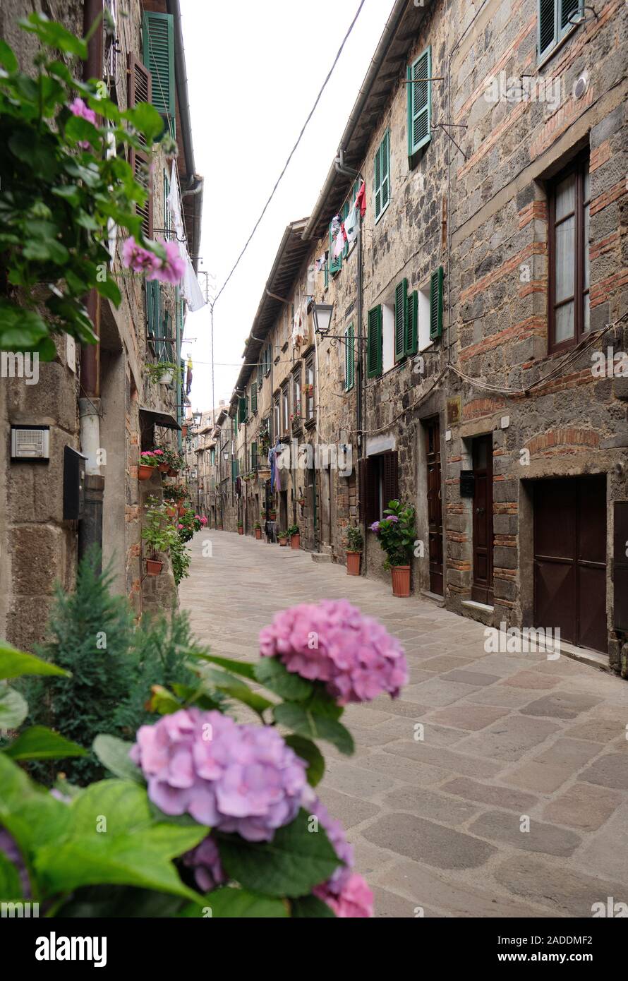The narrow medieval centre streets and house architecture of Abbadia San Salvatore in Monte Amiata,Tuscany Italy EU Stock Photo