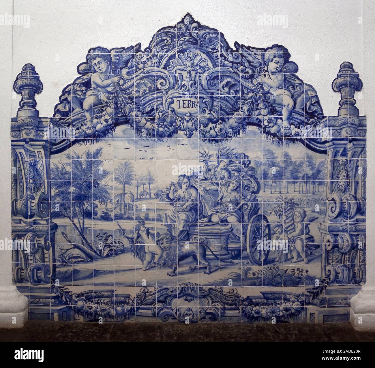 Allegorie de la terre - Azulejos, faience peinte, 18e siecle (Earth, azulejos 18th century) - Universite d'Evora, Portugal - Stock Photo
