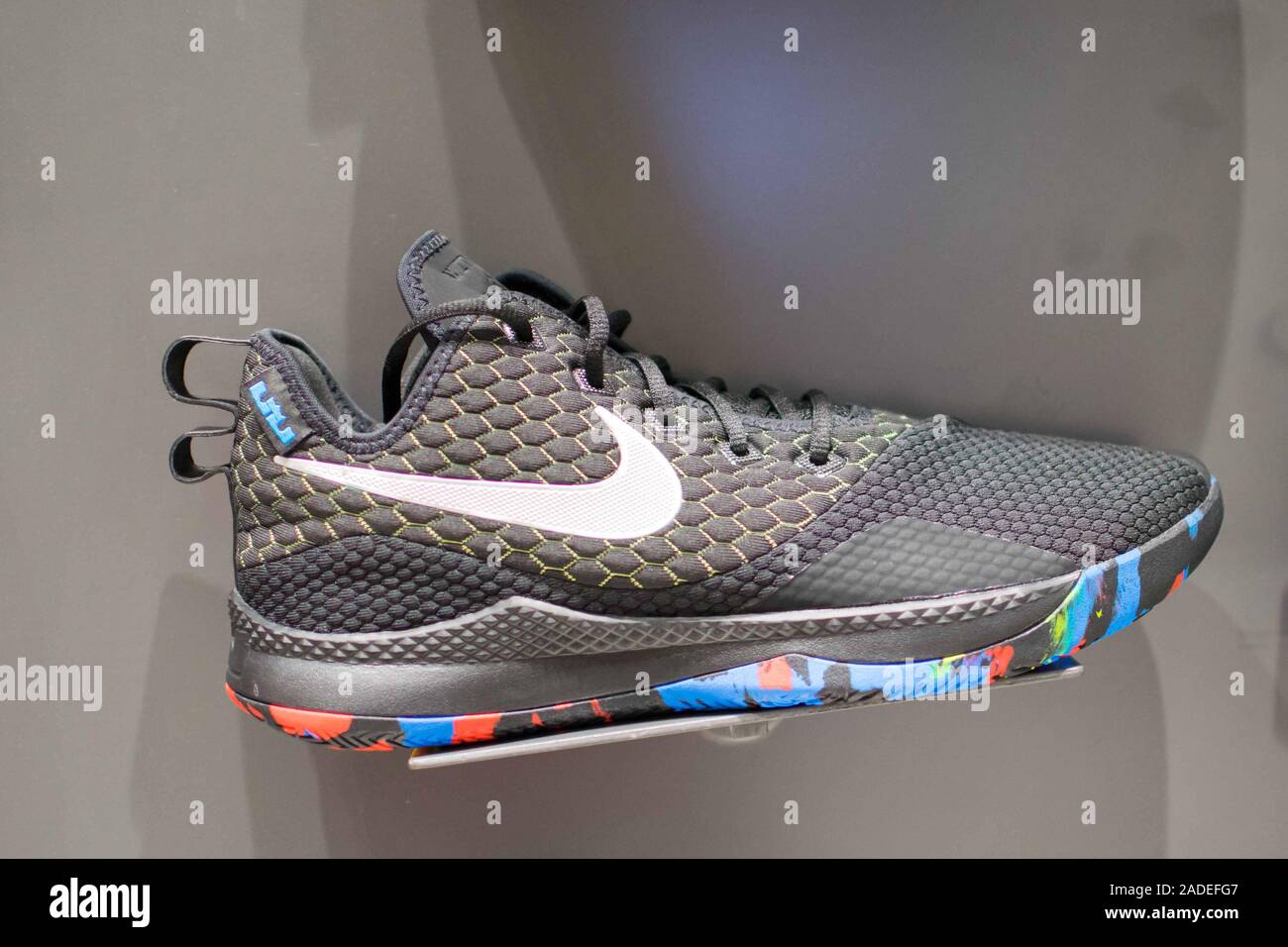 NOV. 28, 2019-BAGUIO CITY PHILIPPINES : Nike shoes on display on a shelf  for sale Stock Photo - Alamy