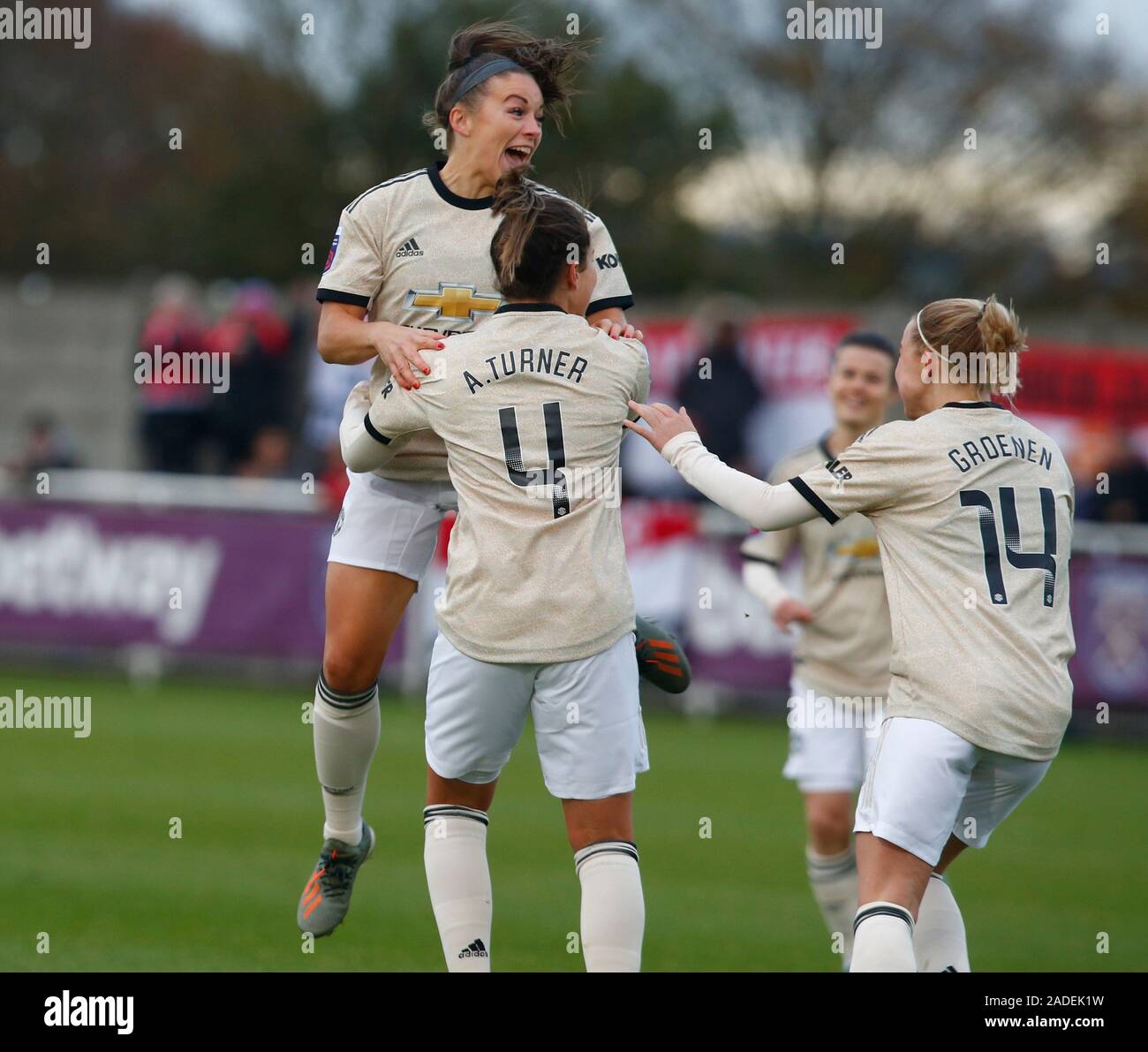 DAGENHAM, ENGLAND - DECEMBER 01: Kirsty Hanson of Manchester United Women  celebrates her goal during Barclays Women's Super League match between West Stock Photo