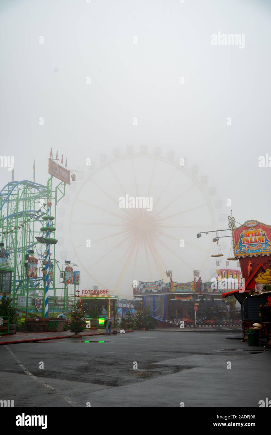 Dom, Kirmes verlassen Stock Photo