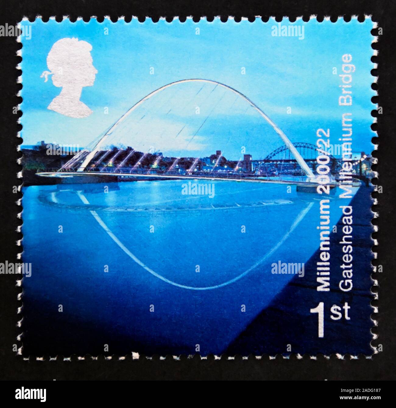 Postage stamp. Great Britain. Queen Elizabeth II. Millenium Projects. 'People and Places'. Millennium Bridge, Gateshead. 1st. Stock Photo
