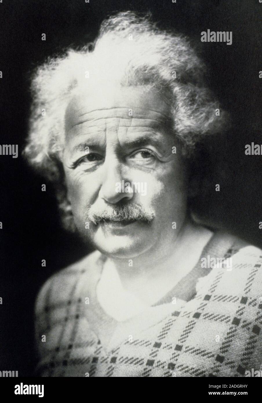 Лауреаты нобелевской премии эйнштейн. Эйнштейн в молодости. 1879 Год рождения Эйнштейна.