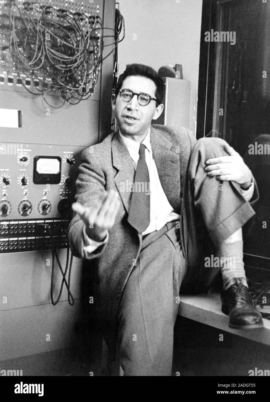 Акроним и аббревиатура. Акронимия. Basic step в аэробике. Фейситинг что это. Фейситинг что это.