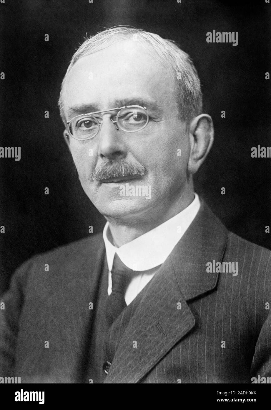 Charles Scott Sherrington (18571952), British physiologist