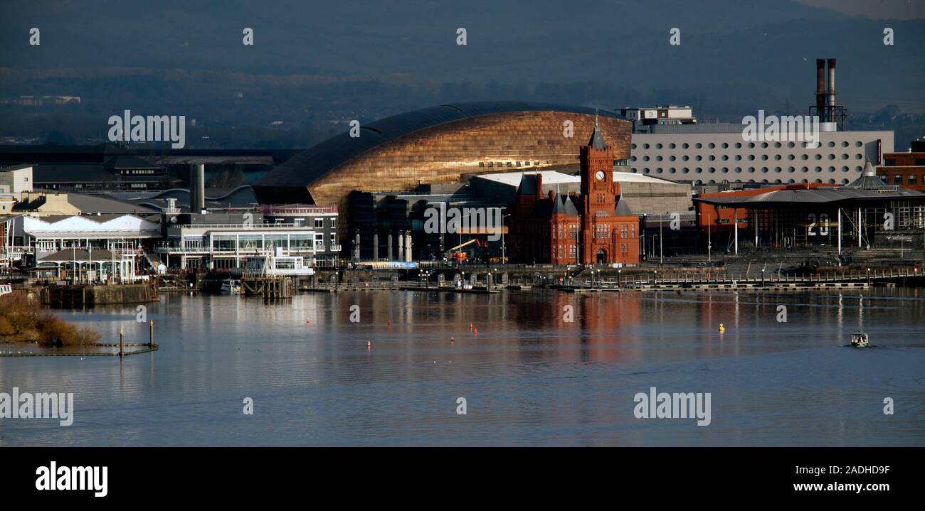 View overlooking Cardiff Bay showing official buildings in the background Stock Photo