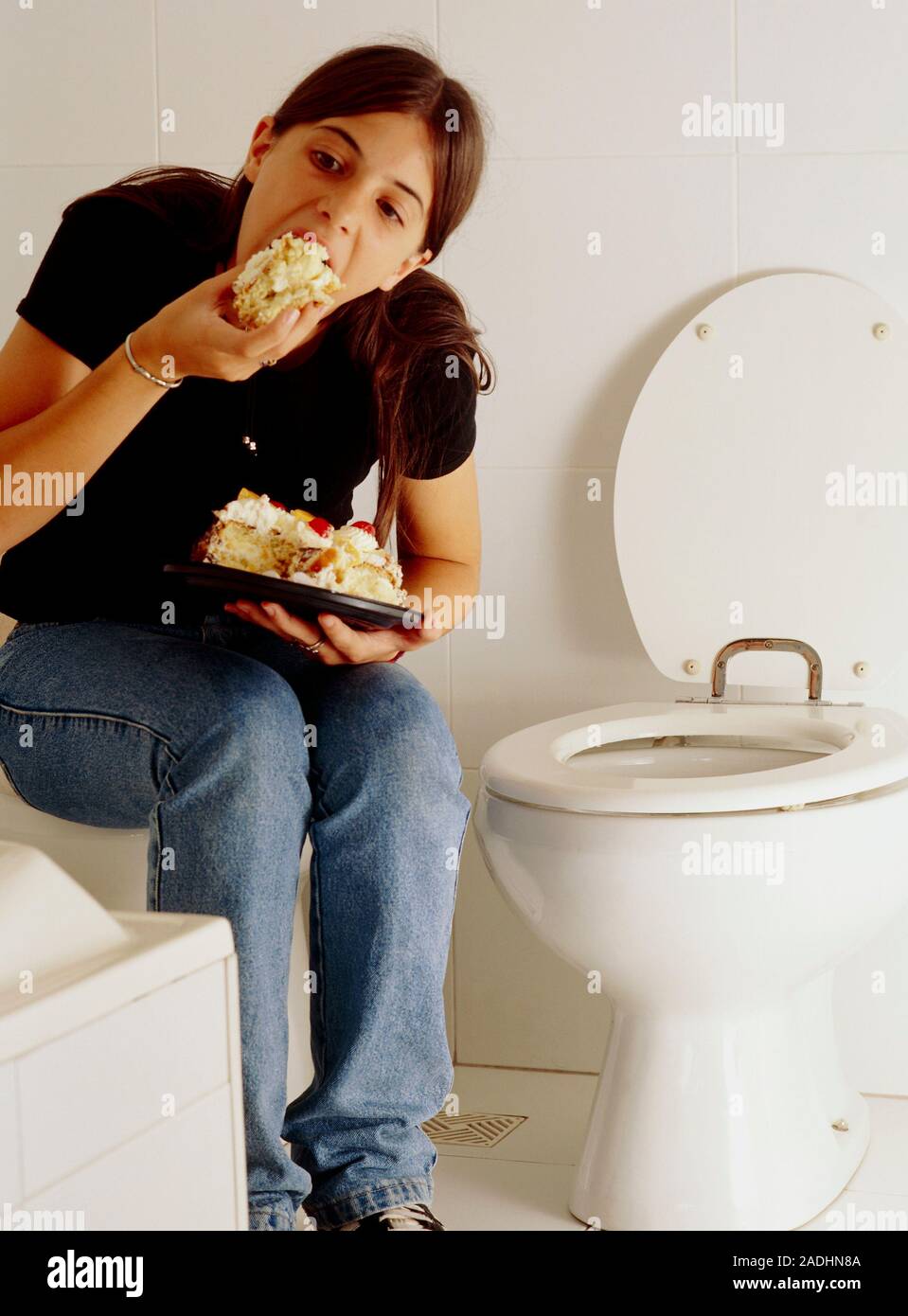 Тошнит картинка. Рвота рисунок. Causing vomiting. Causing vomiting. Causing vomiting.