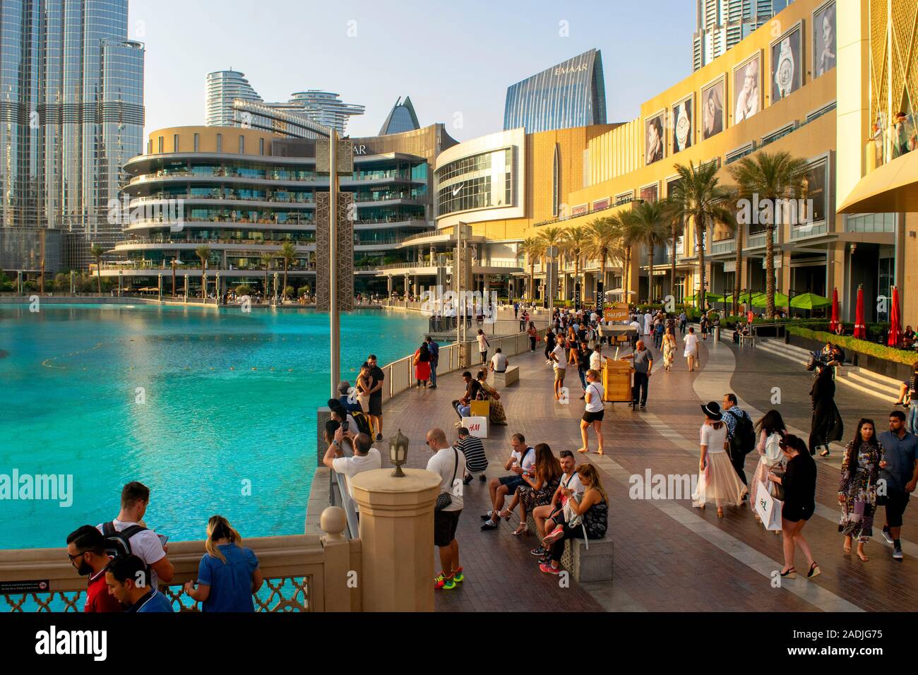 Dubai 🇦🇪 Dubai Mall, Largest Mall In The World [ 4K ] Walking Tour 