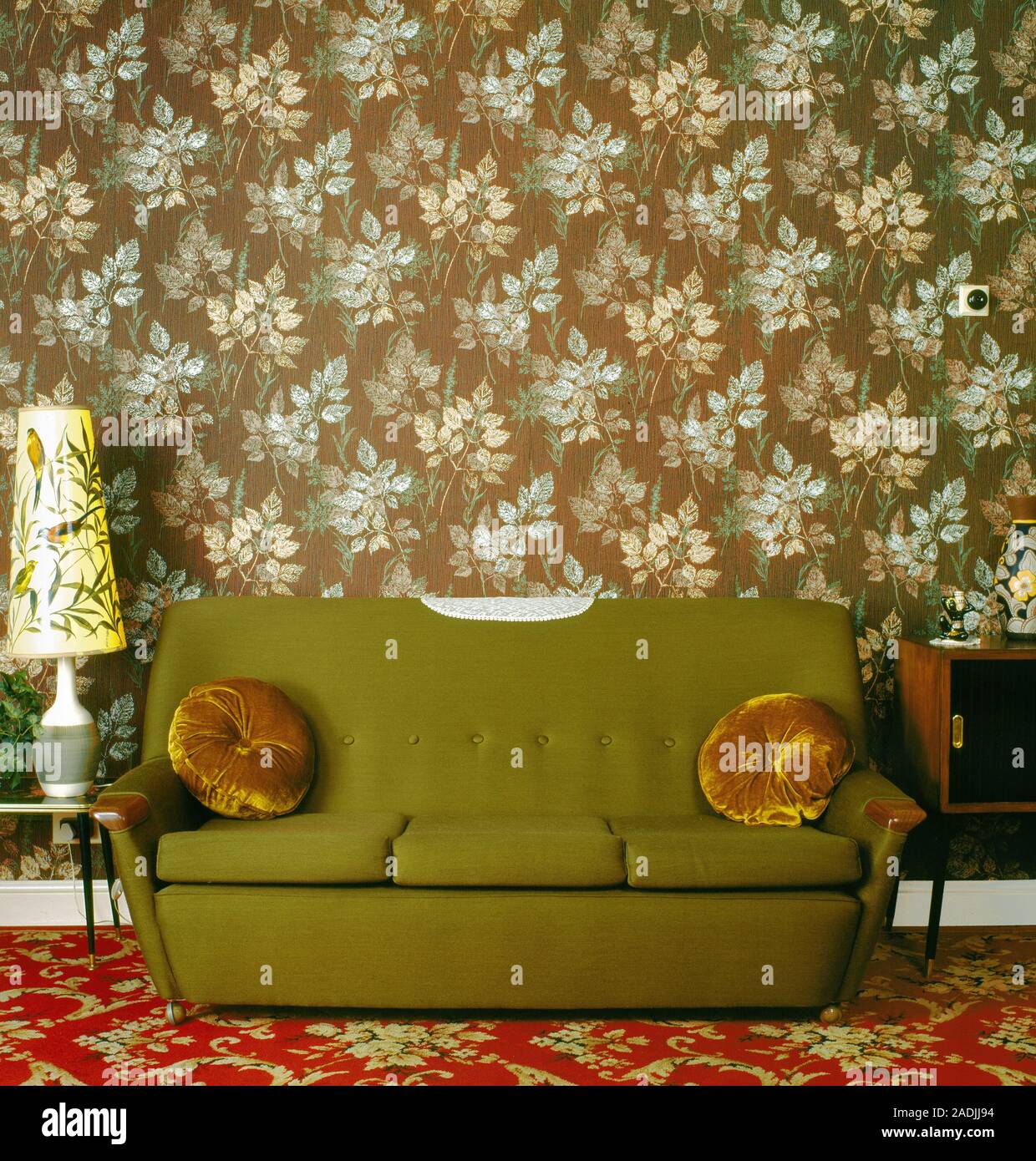 Bradbury Vintage Wallpaper  1940s  4D118