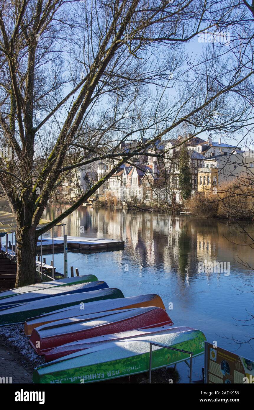 Am Wehr in Marburg an der Lahn mit Blick auf Markgrafenschloss Stock