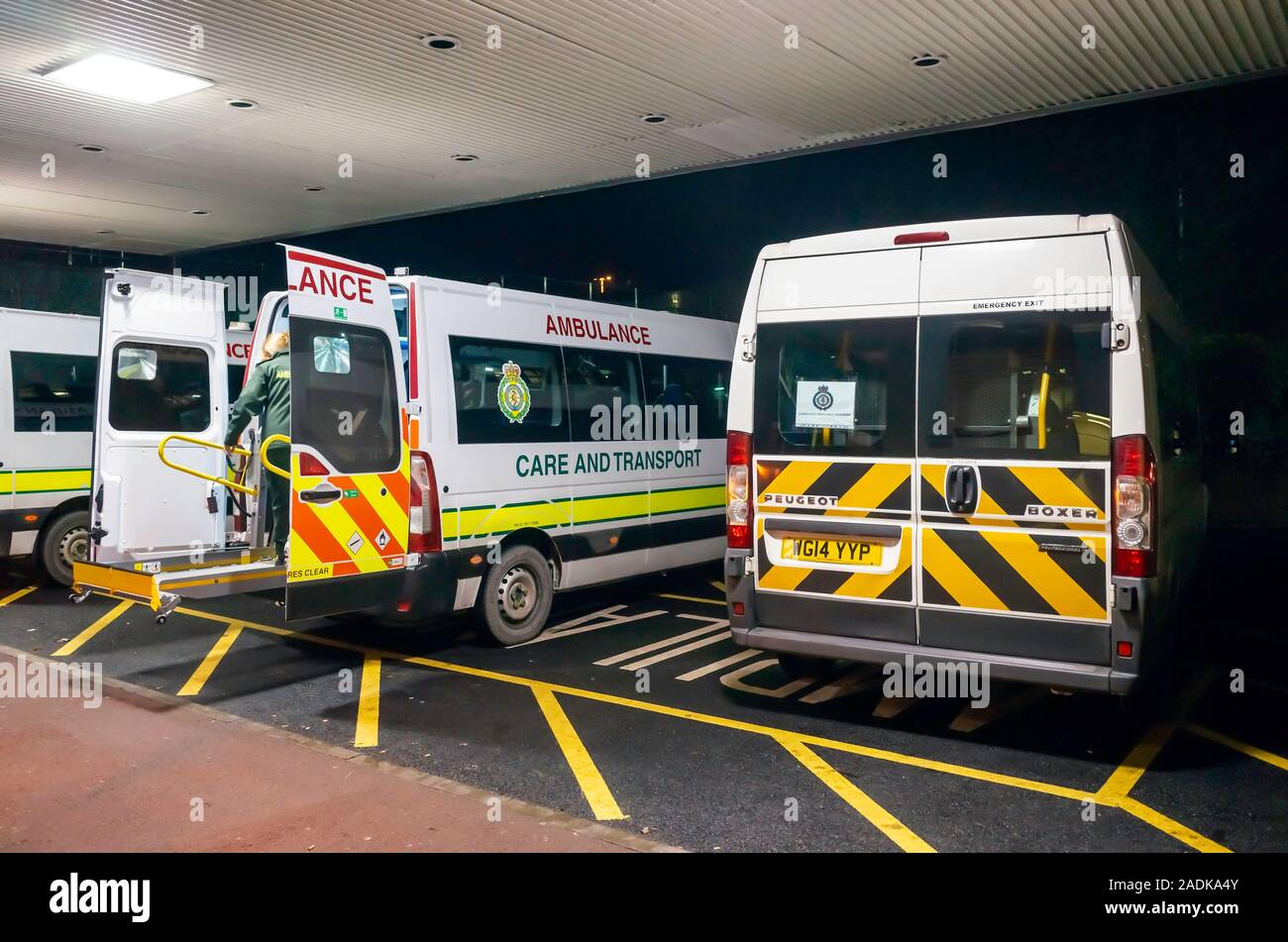 Nhs patient transport hires stock photography and images Alamy