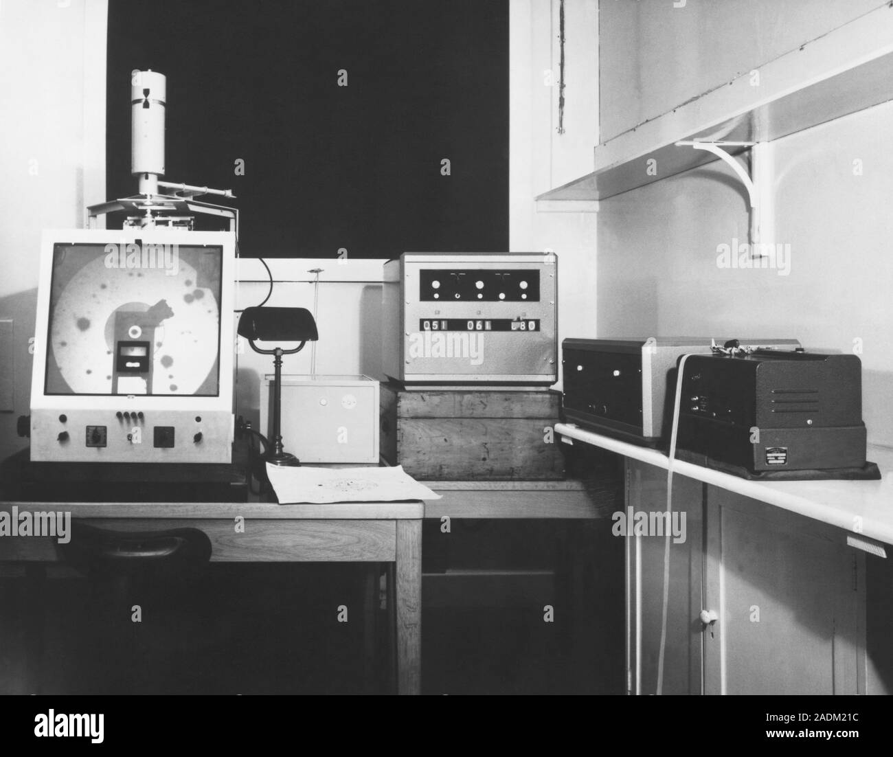 Iris photometer. This instrument is used to measure the relative