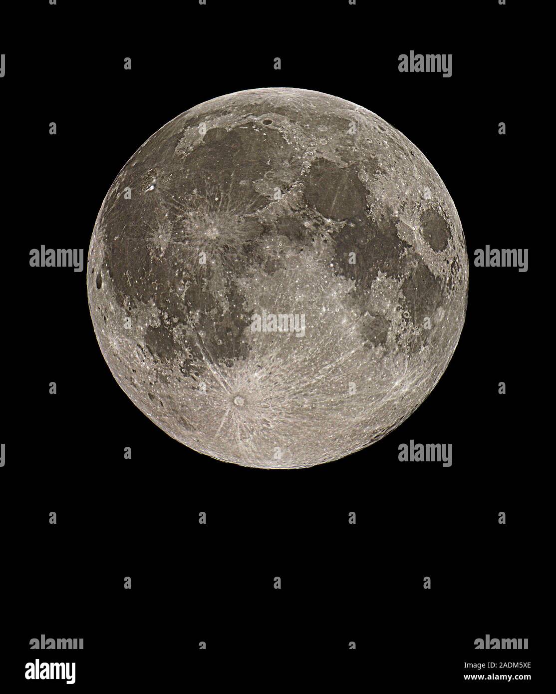 Full Moon. Image 8 of 15. Optical image of a full Moon fourteen days into  its 28-day cycle. The Moon is full when its entire sunlit face is facing  Ear Stock Photo - Alamy, image size:1114x1390