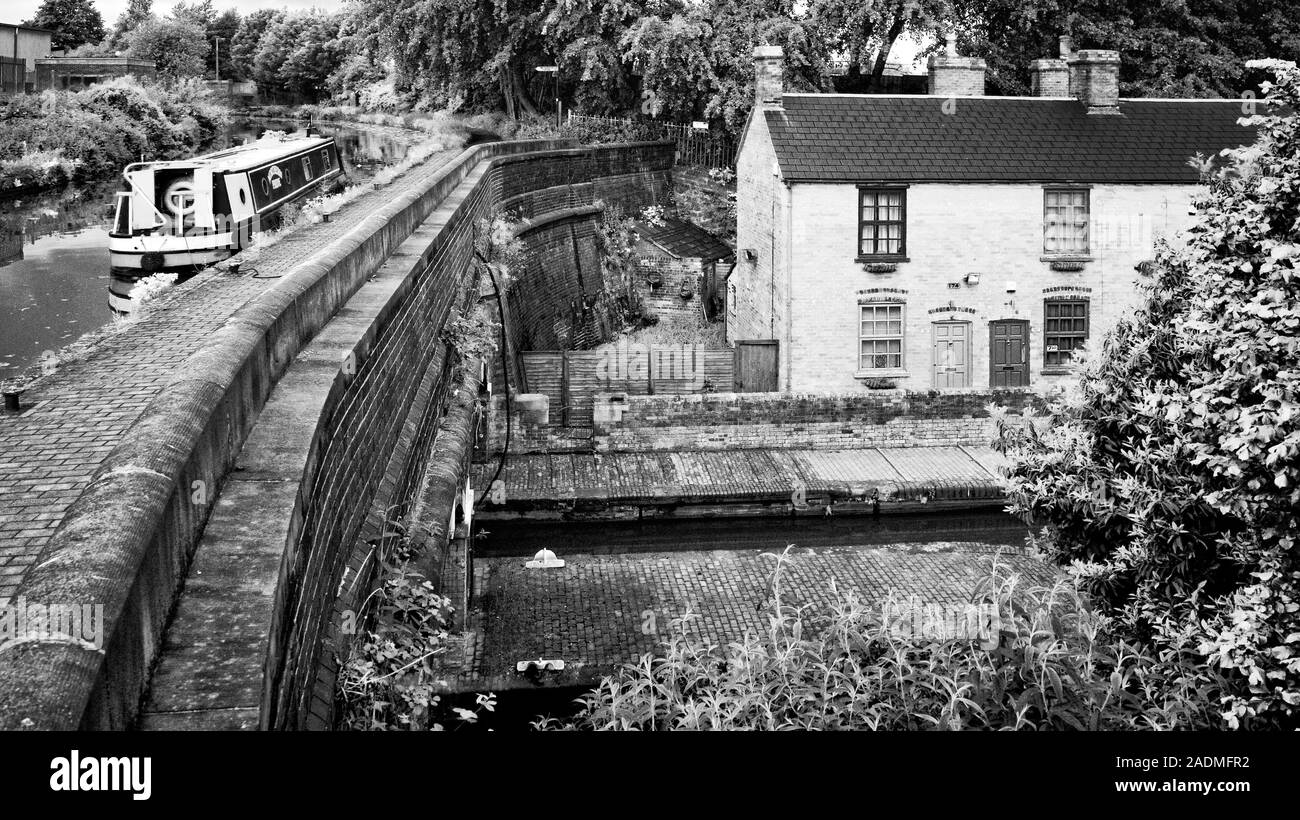Aqueduct on the Birmingham Main Line Canal Stock Photo