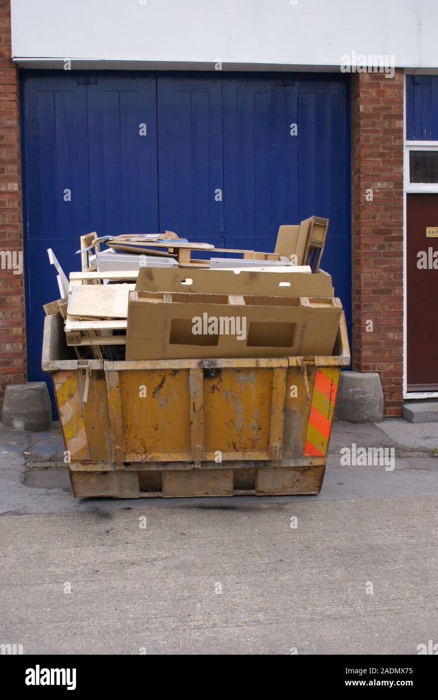 Commercial waste disposal, rubbish disposal Stock Photo Alamy