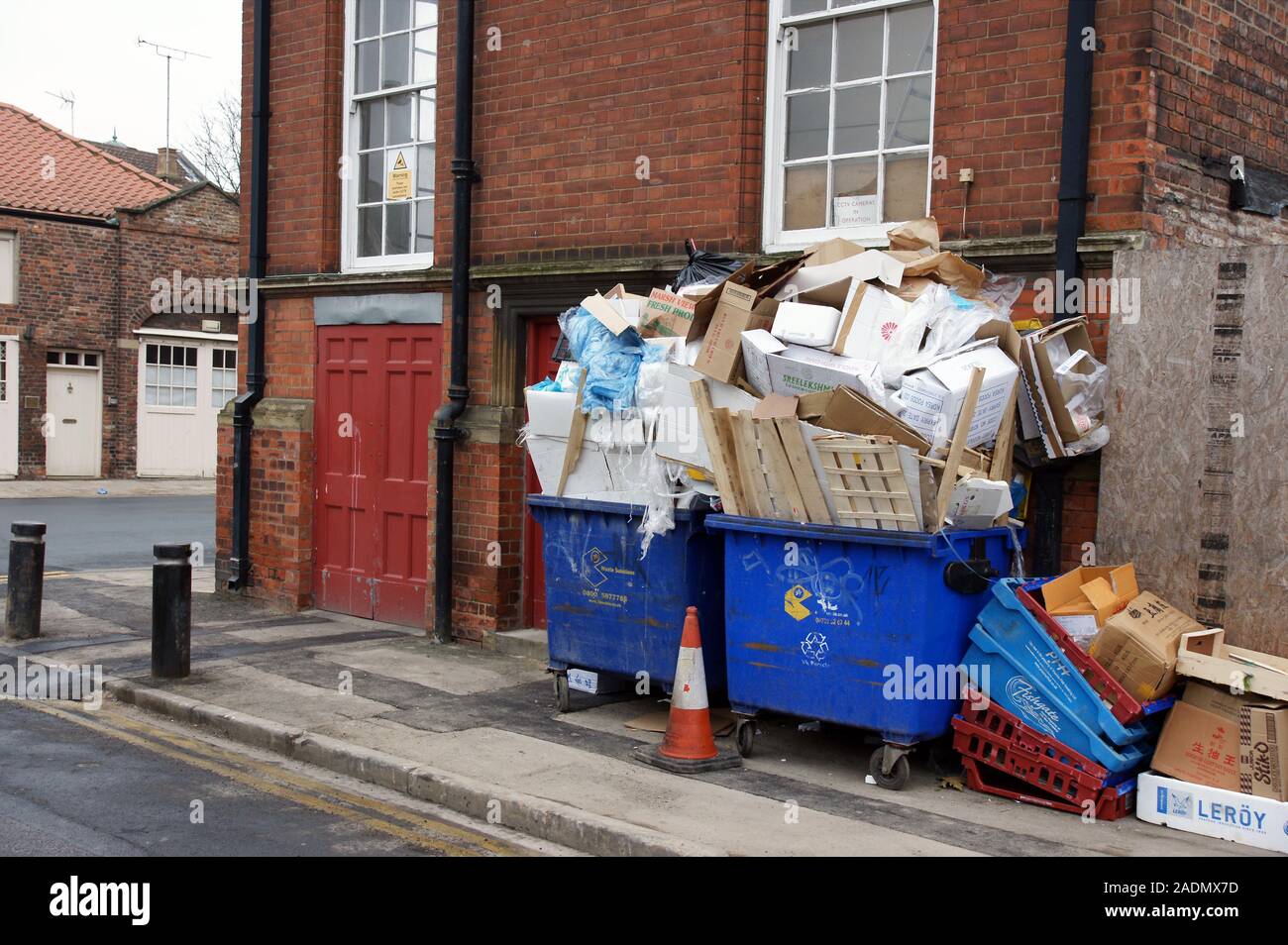 Commercial waste disposal, rubbish disposal Stock Photo Alamy
