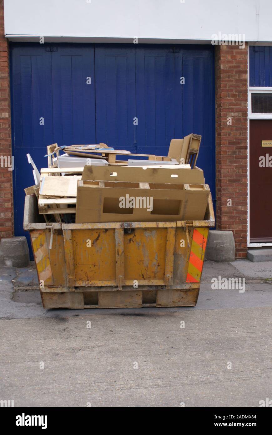 Commercial waste disposal, rubbish disposal Stock Photo Alamy
