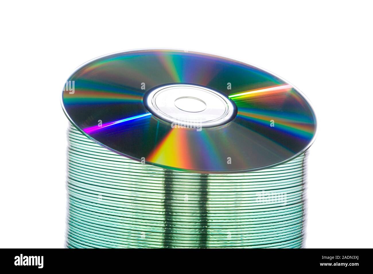Optical discs. Compact discs (CDs) and digital versatile discs (DVDs