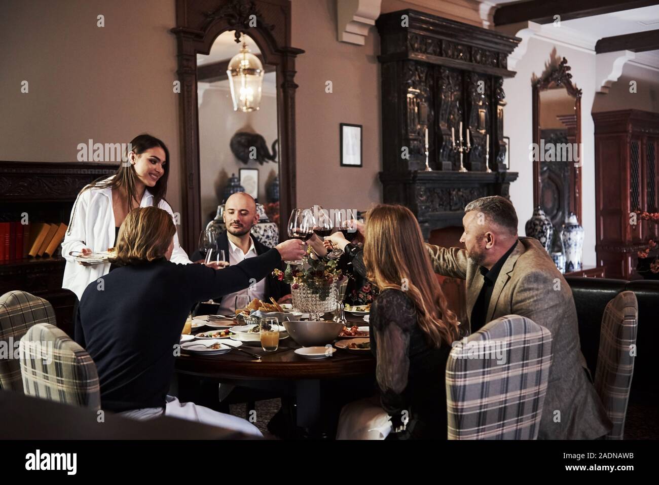 Enjoy Your Meal Family Friends Having Nice Time In Beautiful Luxury Modern Restaurant Stock Photo Alamy Enjoy Your Meal Family Friends Having Nice Time In Beautiful Luxury Modern Restaurant Stock Photo Alamy