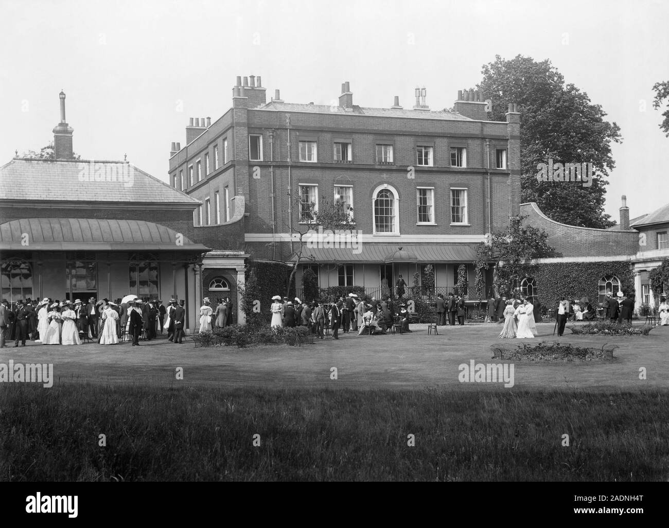 NPL headquarters. Bushy House, the NPL (National Physical Laboratory ...