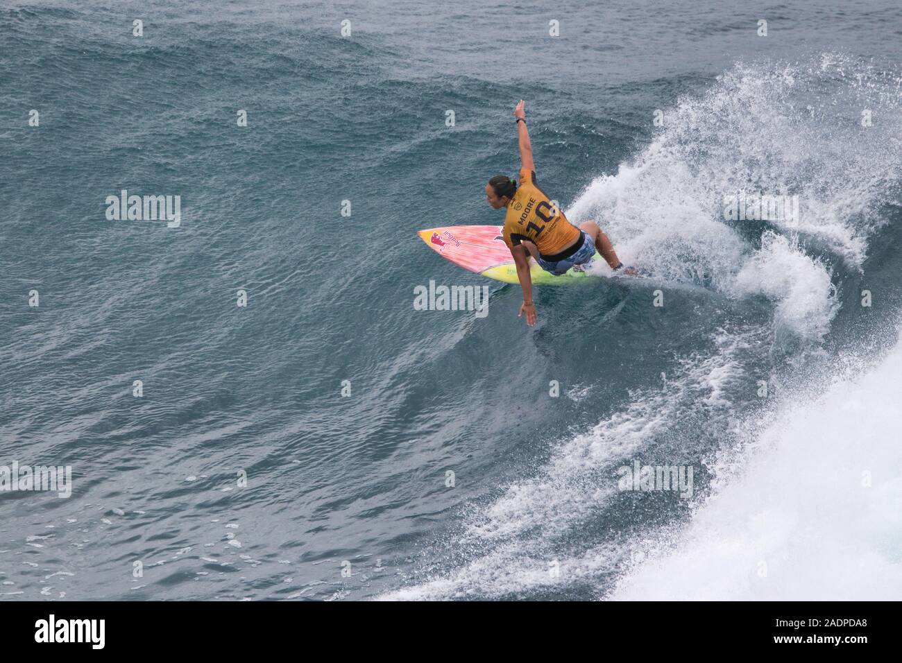Carissa Moore winning the 2019 Women's surfing title at the Maui Pro