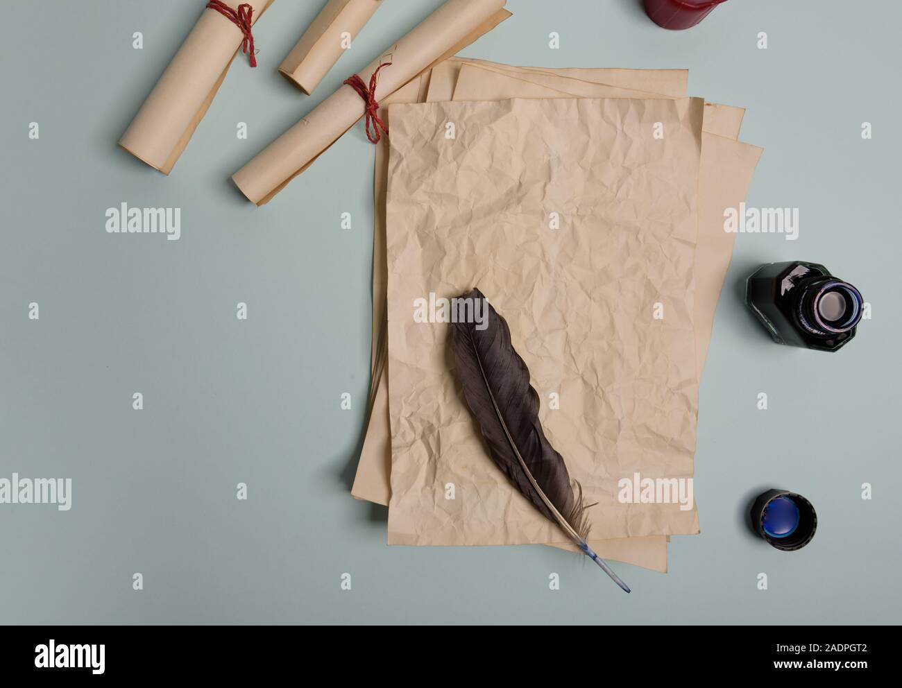 Old sheet paper feather hi-res stock photography and images - Alamy