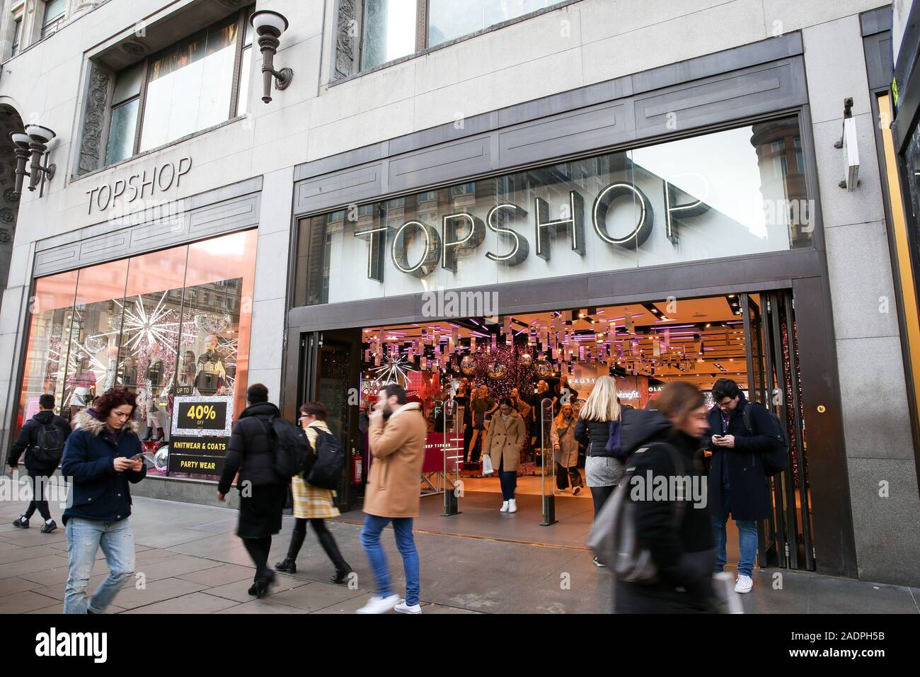 Topshop oxford street hi-res stock photography and images - Page 3 - Alamy