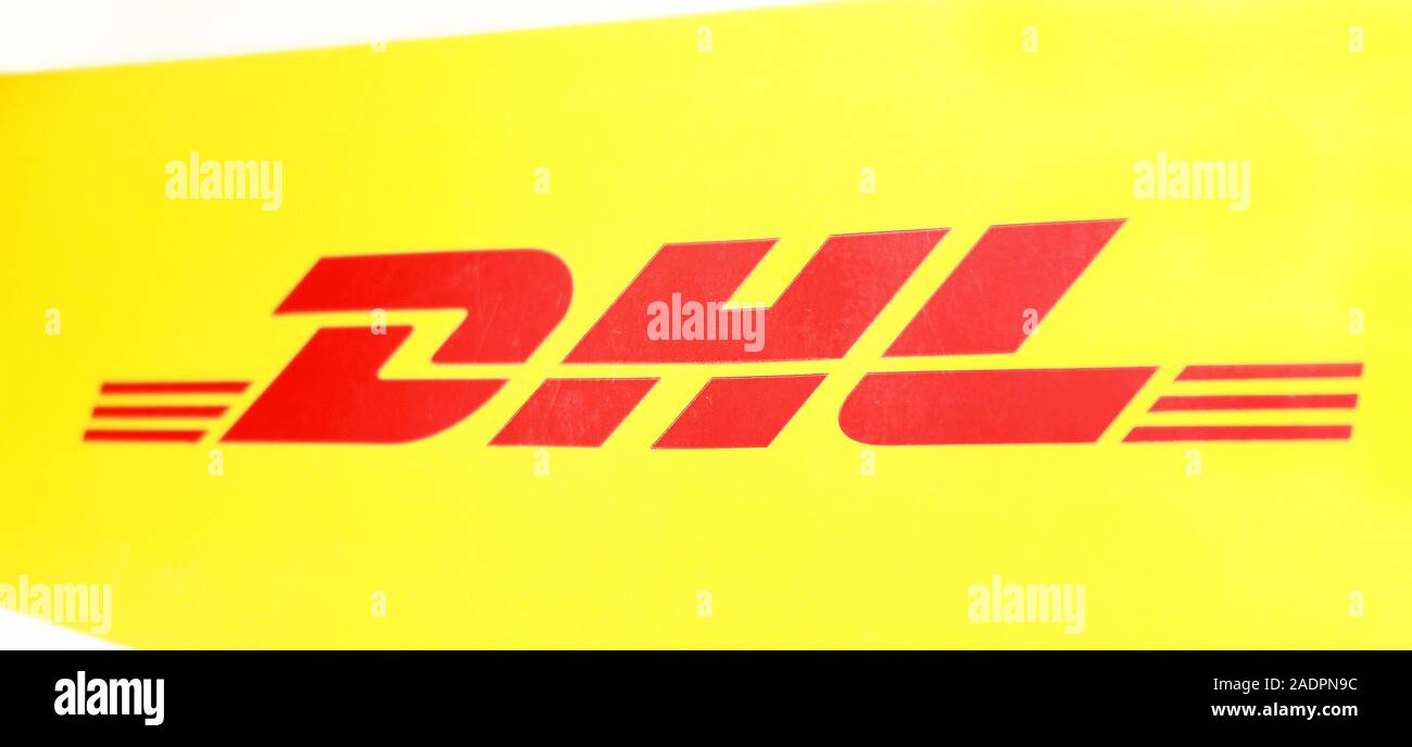 Dhl Box High Resolution Stock Photography And Images Alamy