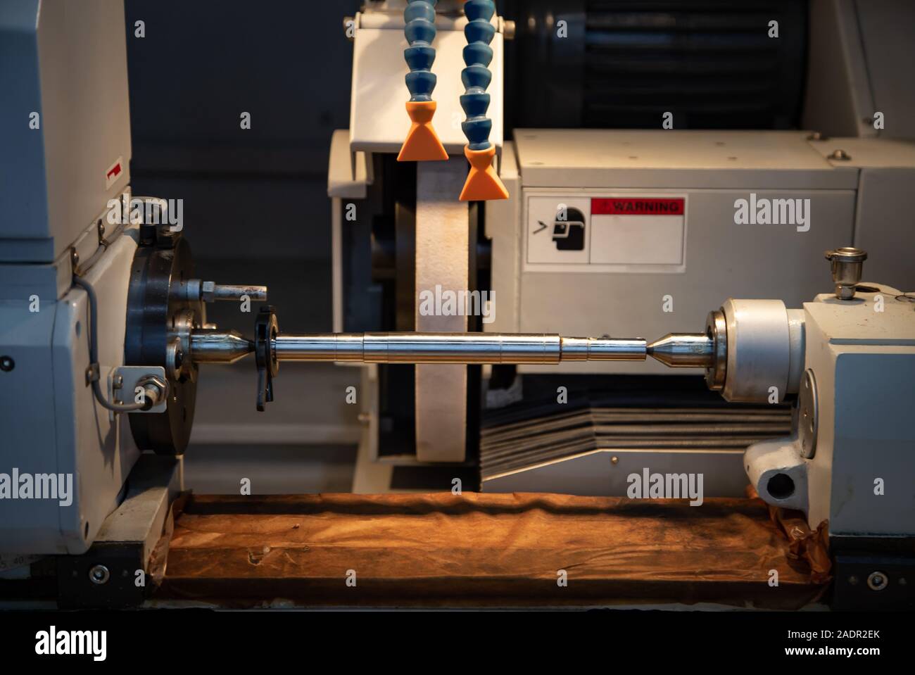 CNC cylindrical surface grinding machine, industrial machining Stock