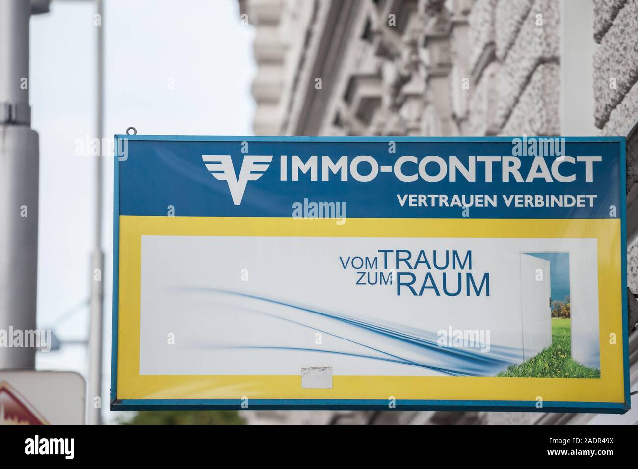 Real estate investment logo hires stock photography and images Alamy