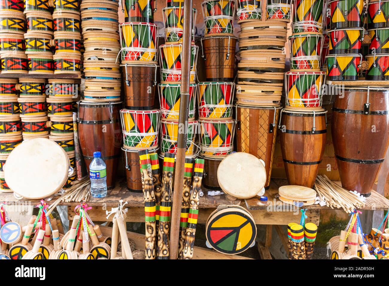 Instruments brasil hi-res stock photography and images - Alamy