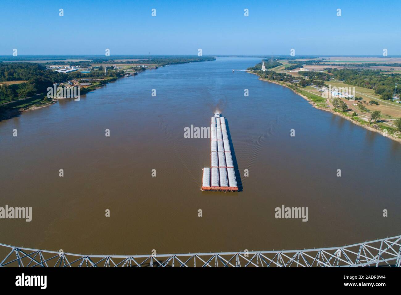 Natchez-Vidalia Bridge Mississippi river Barge traffic on the Natchez ...