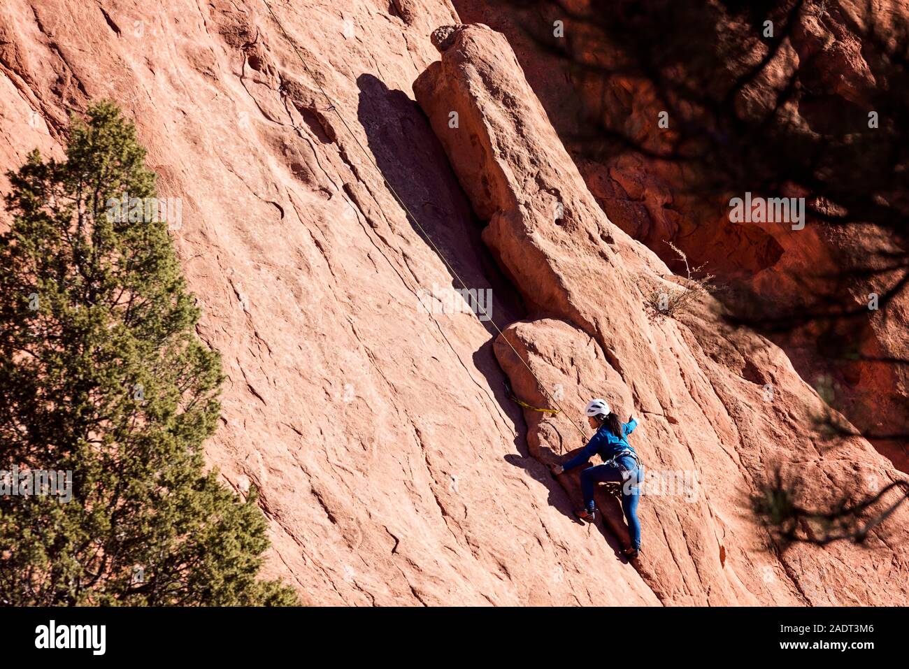 Asian girl rock climbing hi-res stock photography and images - Alamy