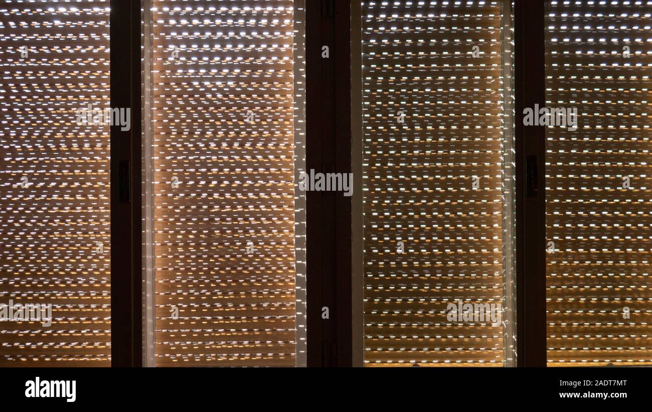 Light through blinds dark room hi-res stock photography and images - Alamy