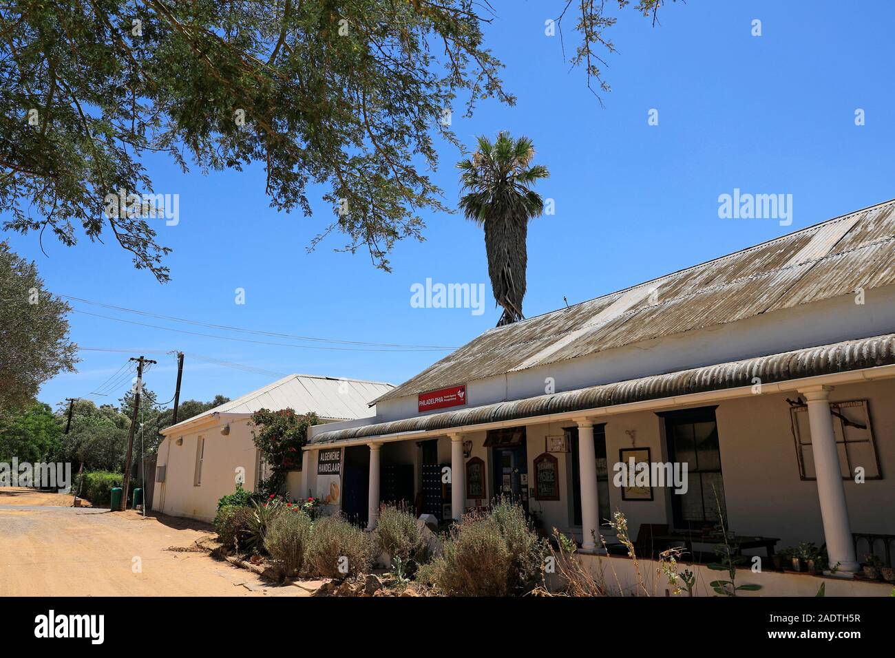 Algemene Handelaar (General Store) in the small town of Philadelphia in