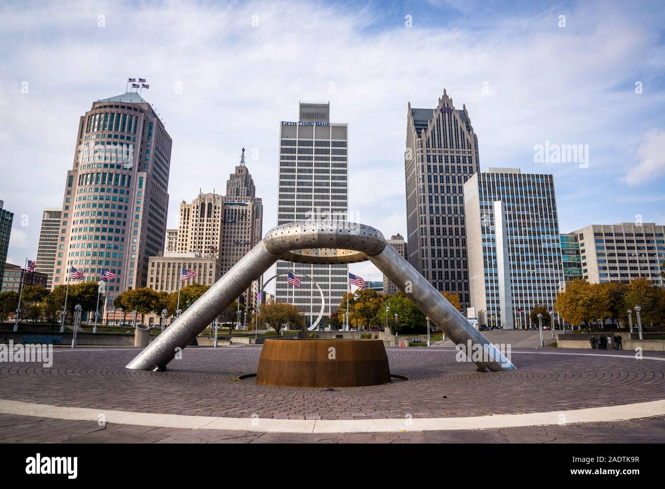 Philip A. Hart Plaza with  the Horace E. Dodge and Son Memorial Fountain and the skyline of the Financial District in Detroit, Michigan, USA Stock Photo