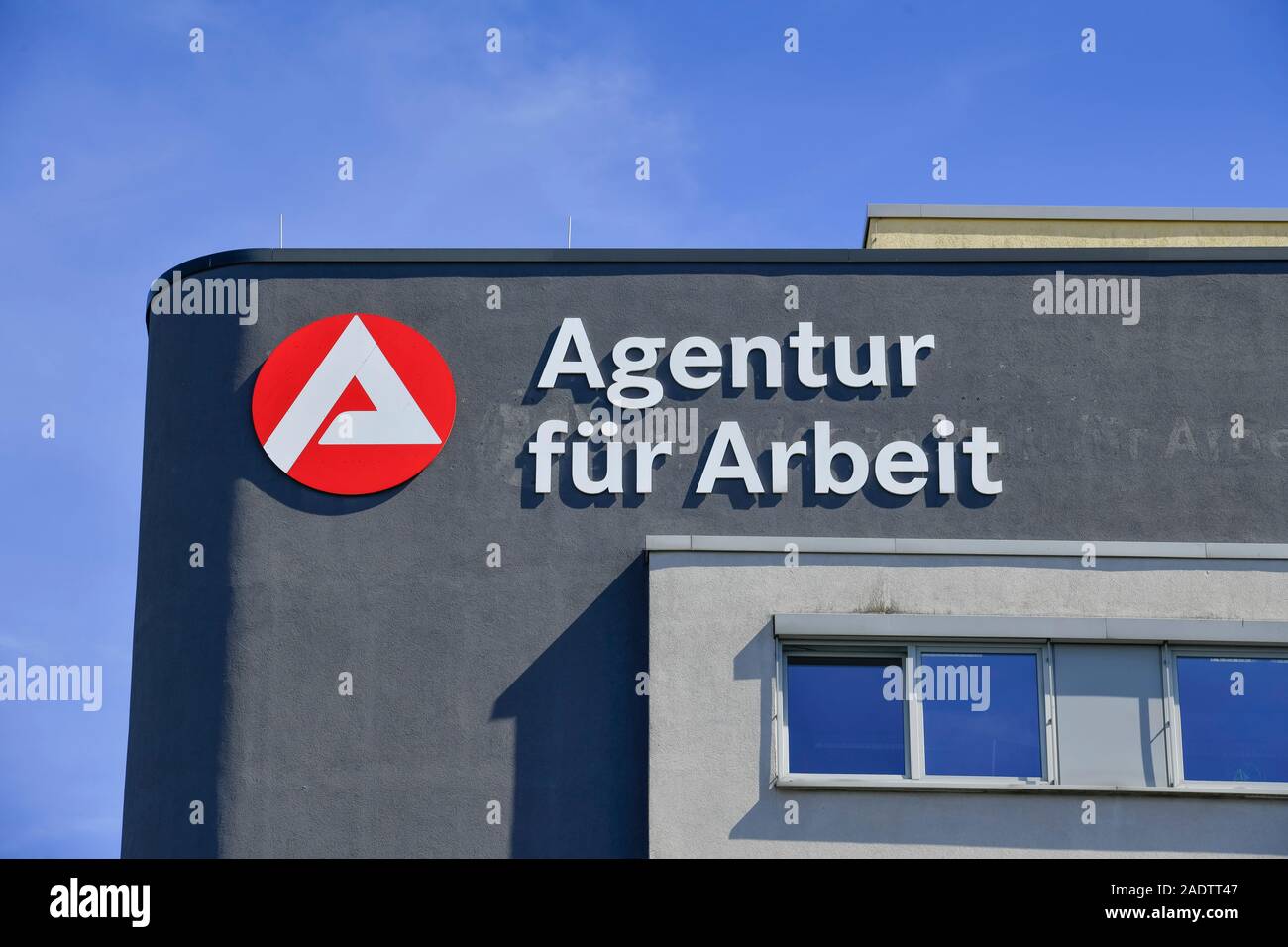 Agentur für Arbeit Berlin Süd, Sonnenallee, Neukölln, Berlin, Deutschland Stock Photo