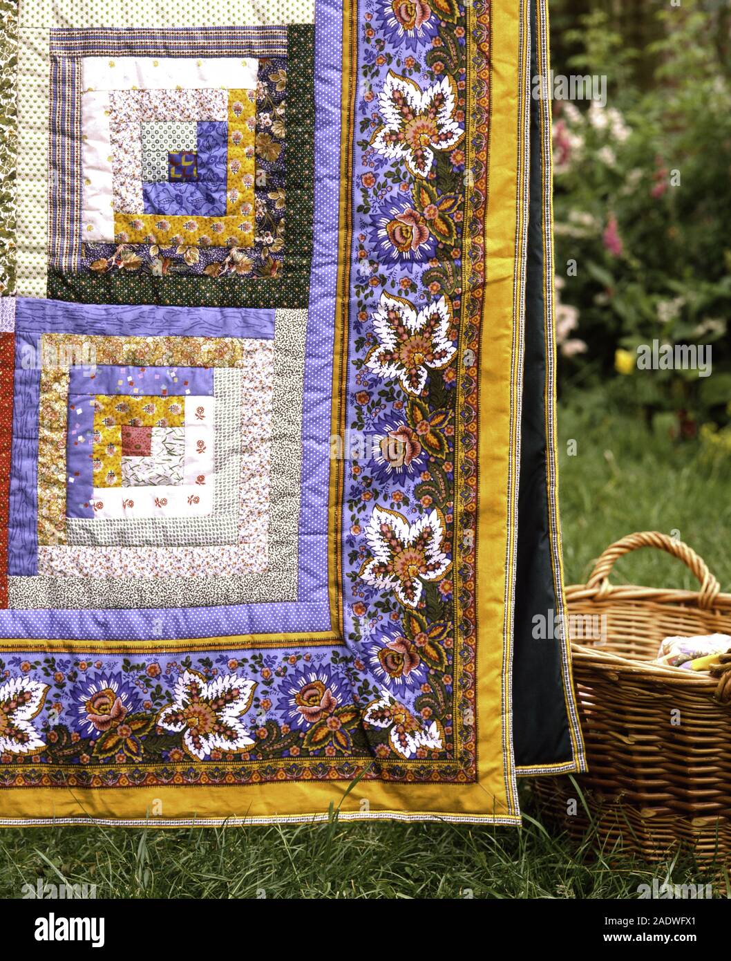Hanging quilt hi-res stock photography and images - Alamy