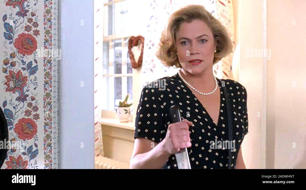 serial mom 1994 full movie