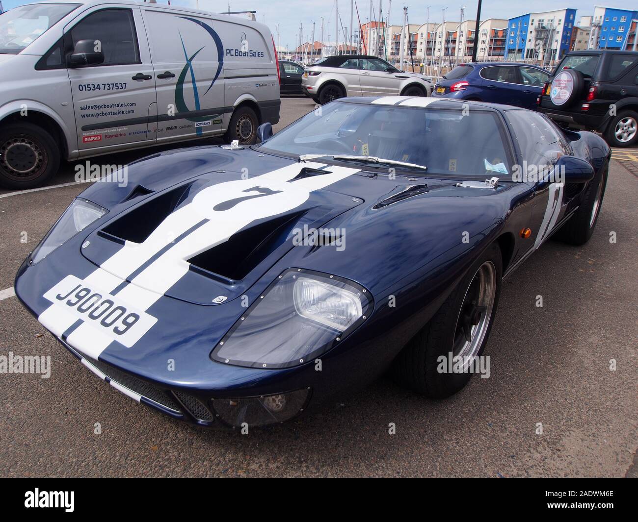 Page 2 - Ford gt40 racing car High Resolution Stock Photography and Images  - Alamy
