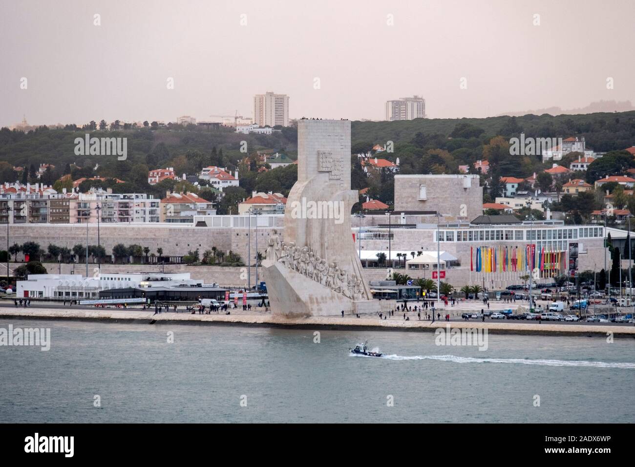 The Padrão dos Descobrimentos monument with the Centro Cultural de Belém in the background, as viewed from the Tagus river, Belem, Lisbon, Portugal Stock Photo