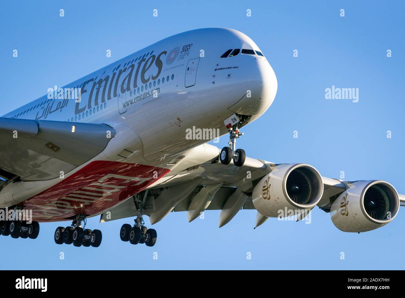 Airbus A380 800 Landing Hi res Stock Photography And Images Alamy Airbus A380 800 Landing Hi res Stock Photography And Images Alamy