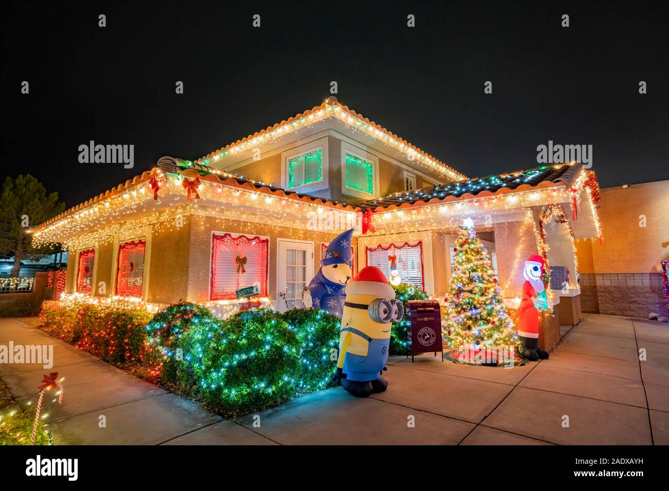 Las Vegas, DEC 2: Christmas lights, decoration of a house on DEC 2, 2019 at Las Vegas, Henderson Stock Photo