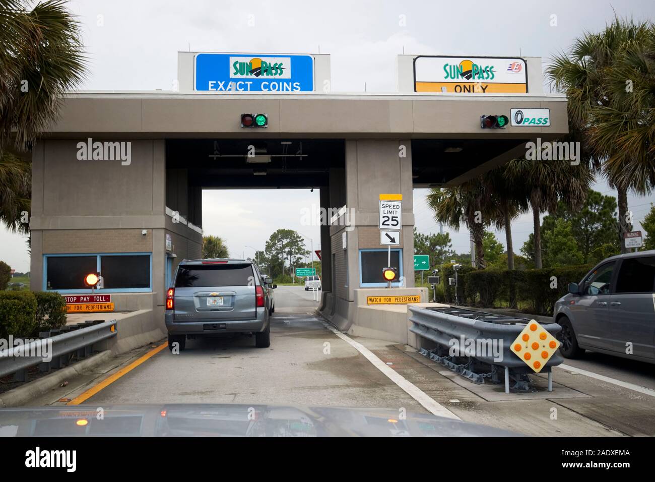 Toll booth florida hi-res stock photography and images - Alamy