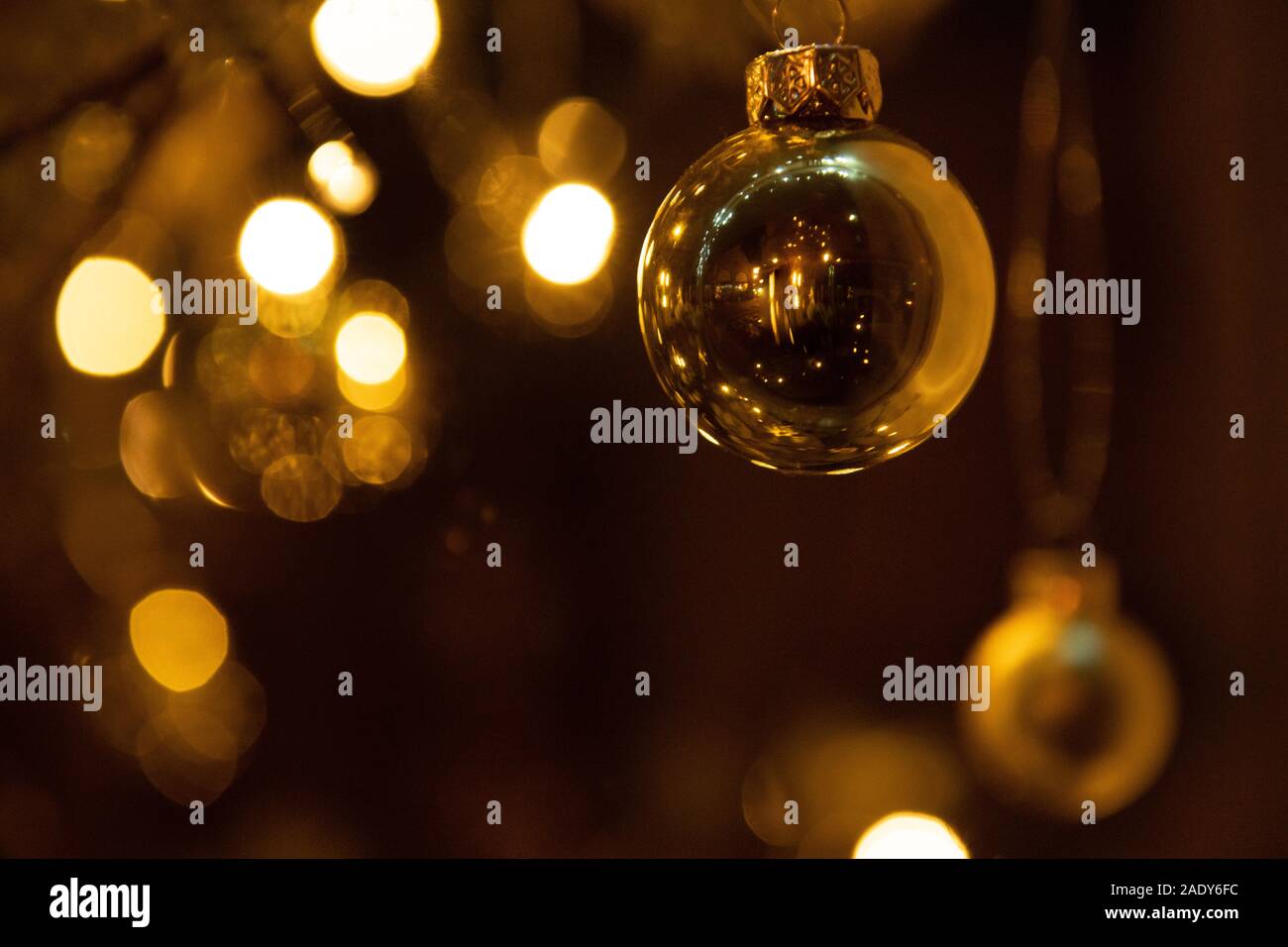 Christmas tree baubles Stock Photo Alamy