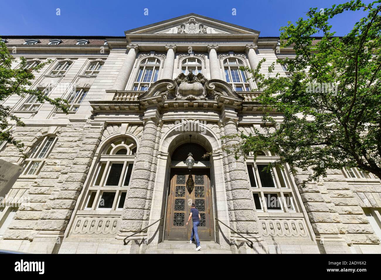 Ehemaliges Reichskriegsgericht, Witzlebenstraße 4 - 10, Charlottenburg, Berlin, Deutschland Stock Photo