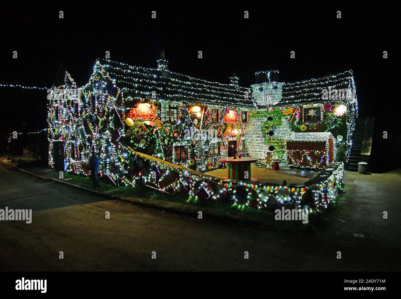 Glass Pub Lights High Resolution Stock Photography and Images Alamy