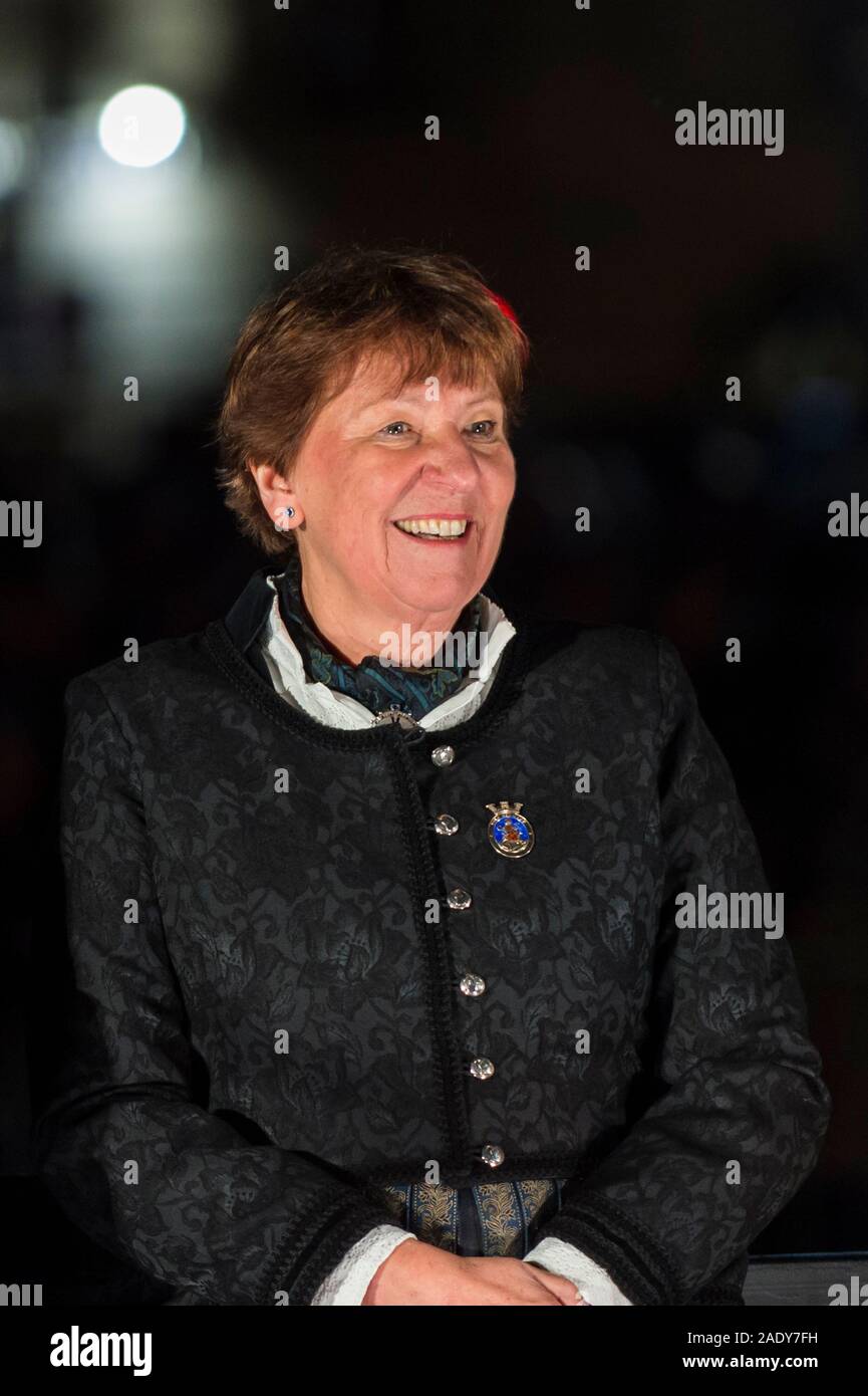 London, UK.  5 December 2019. Marianne Borgen, Mayor of Oslo, at the annual lighting of the Christmas Tree ceremony in Trafalgar Square.  The tree, a Norwegian spruce, is donated by the City of Oslo to the people of London each year as a token of gratitude for Britain’s support during the Second World War.  This year, the tree has been criticised for having branches which look too sparse. Credit: Stephen Chung / Alamy Live News Stock Photo